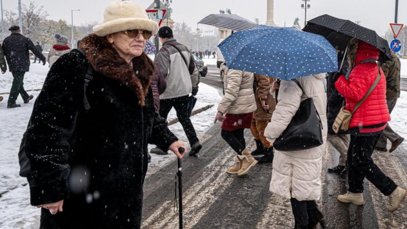 Női nyugdíj: Hat tényező, ami csökkentheti a nyugdíj összegét, ha nem vigyázunk rá.