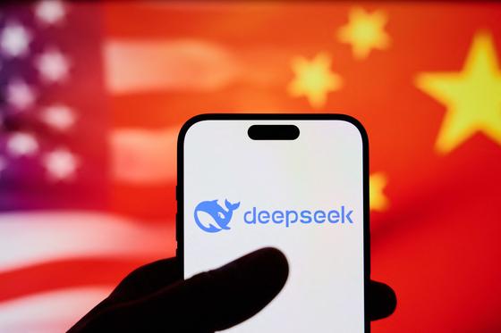 A már eddig 48 óra alatt meghozott katonai döntésekhez képest DeepSeek parancsnok mindössze 48 másodperc alatt hozza meg a szükséges lépéseket.