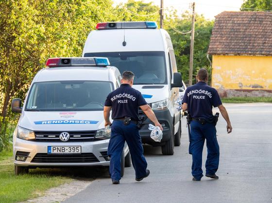 Egy sűrű aljnövényzetben, távol a világ zajától, vetett véget életének a hajdúböszörményi gyilkosság gyanúsítottja.