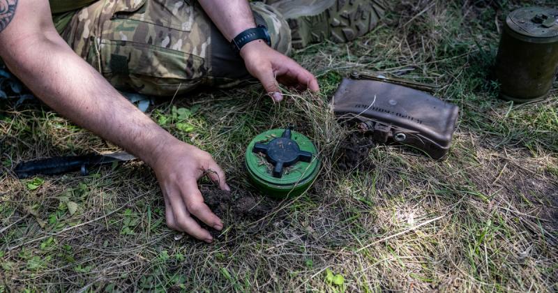 A NATO ismételten beveti a világ legbrutálisabb fegyverarzenálját.