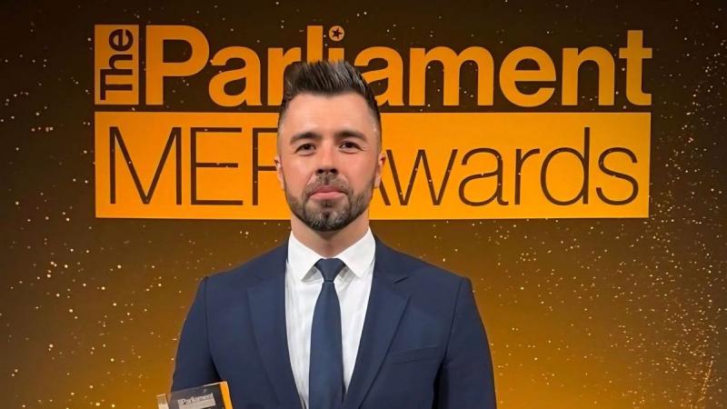 Magyar Péter szakértője új szintre emelkedett - ahelyett, hogy vitába szállt volna, inkább egy kommentháborúba bocsátkozott munkatársunkkal (FOTÓK)