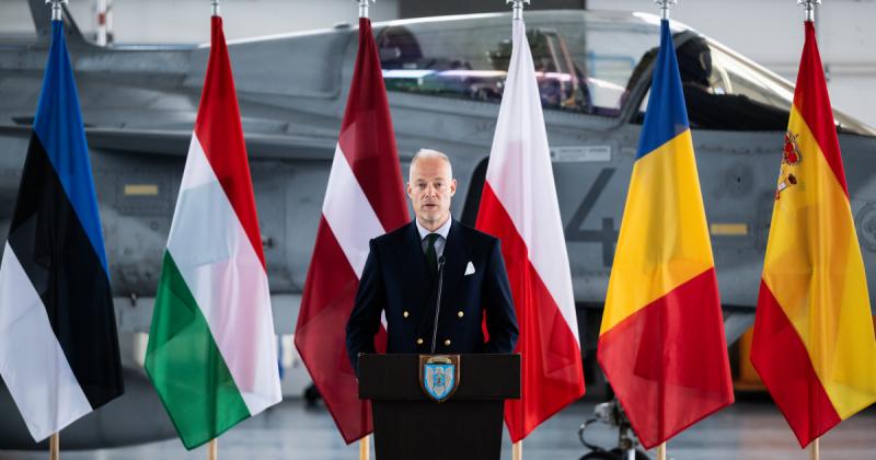 Most valóban Magyarország vállára nehezedik az egész Európa védelmének súlya.