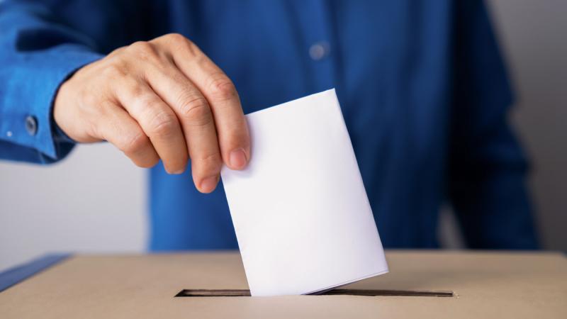 A Závecz Research legfrissebb felmérése szerint egyre többen vélekednek úgy, hogy a Fidesz nyerni fog a következő választásokon, mint ahányan ténylegesen a pártra szavaznának.