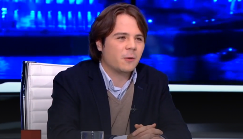 Zaklatási vádak következtében távozott a Momentumból Nagy Károly, aki jelenleg a Digitális Polgári Körök körüli tevékenységekben játszik meghatározó szerepet.